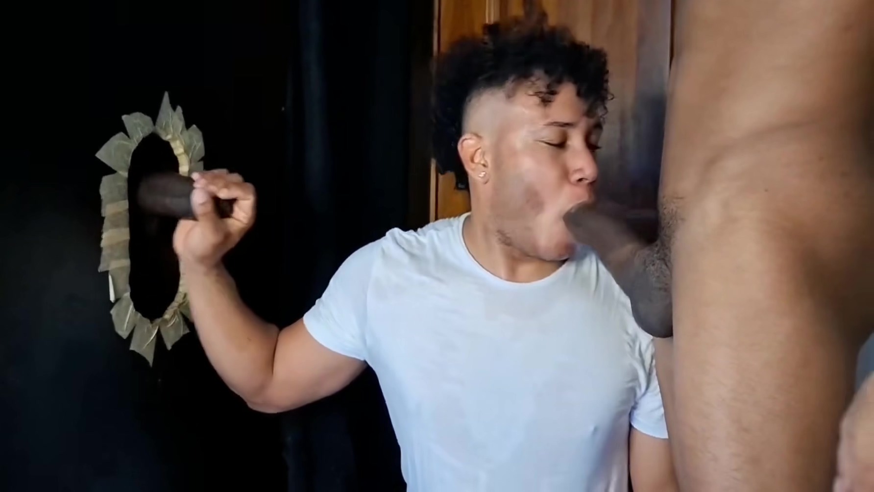 New Mouth To Adapt To Large Cocks