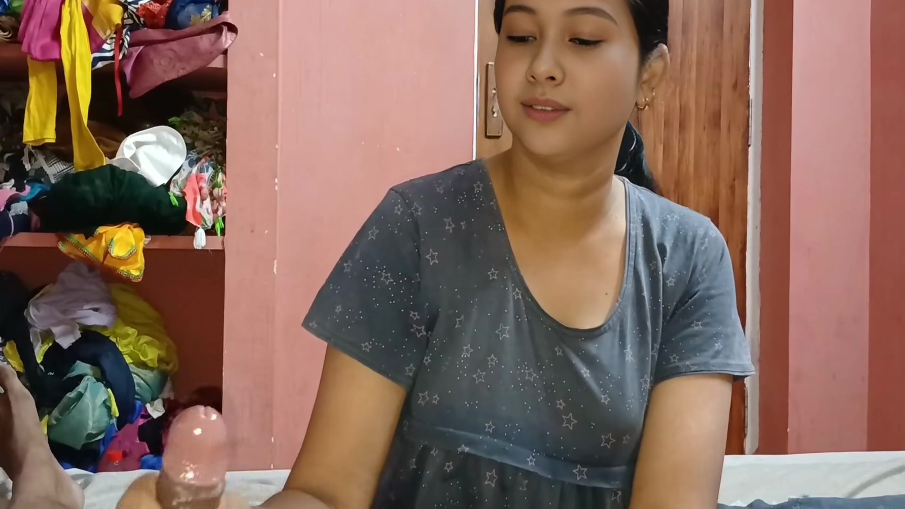 Special Massage And Handjob By My Cute Stepsister