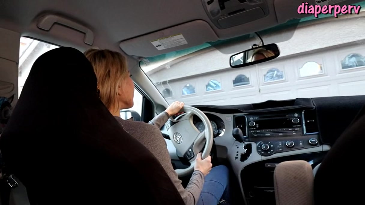 DLvids Messy Diaper Backseat Change Agatha Delicious - Ineed2pee Ineedamommy