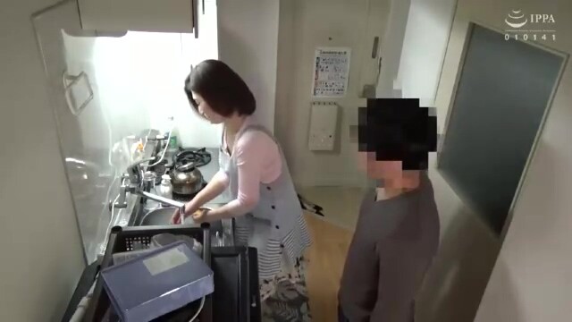 09722,Hot woman porn video